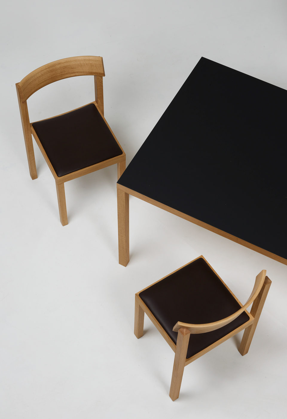 开云（中国） - 桌几|餐桌|办公家具|设计师家具|普里莫餐桌